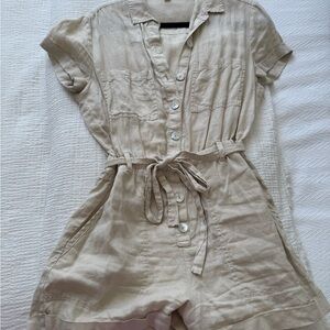 Cloth & Stone Cream Pleated Notched Romper